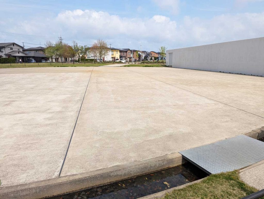 あがた公園の多目的広場