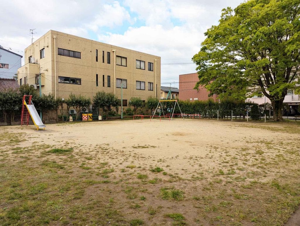 野々市交通公園の広場
