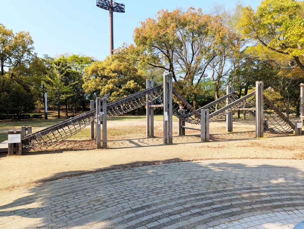 野々市中央公園の大型ネット遊具