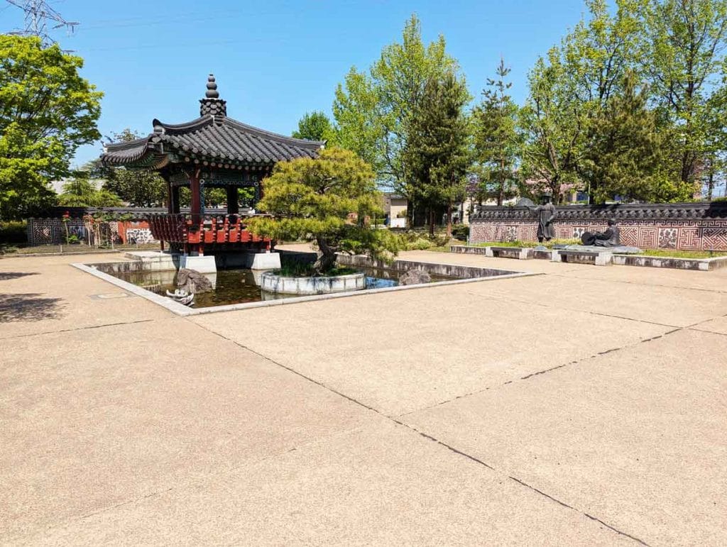 姉妹都市公園の「韓国　全州市」