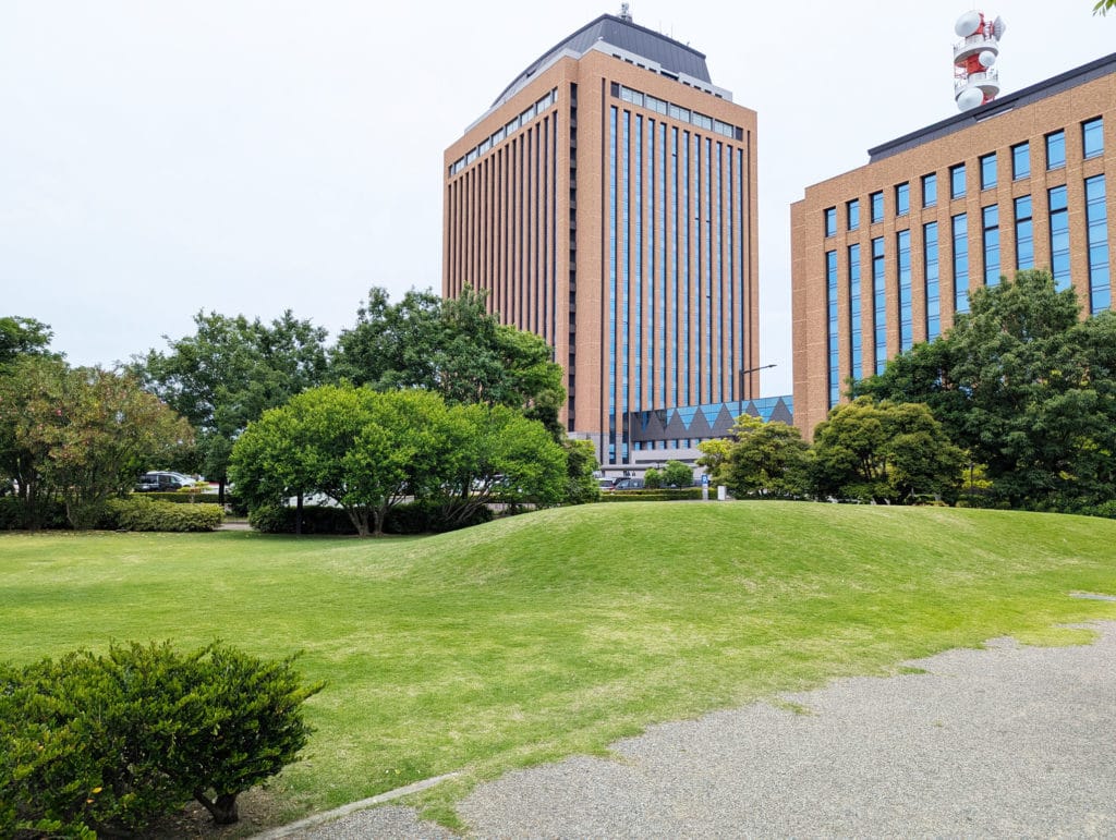 鞍月セントラルパーク 小さな丘