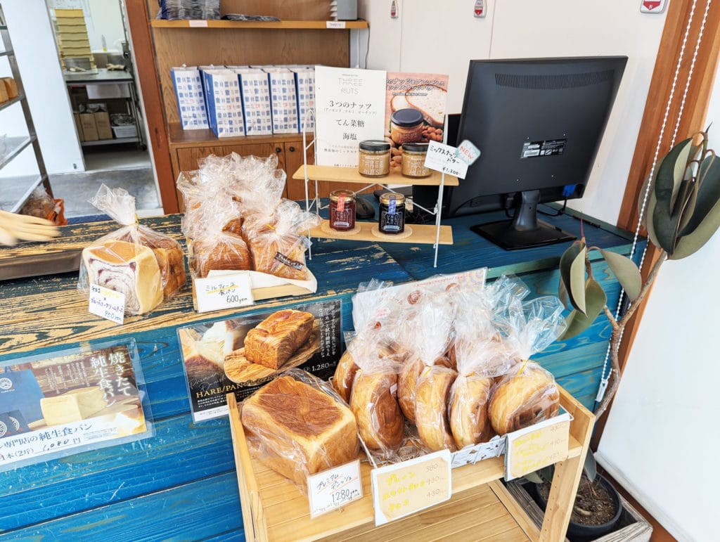 純生食パン工房 HAREPAN 金沢店　店内1