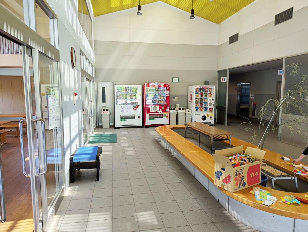 戸室スポーツ広場 レストハウス4